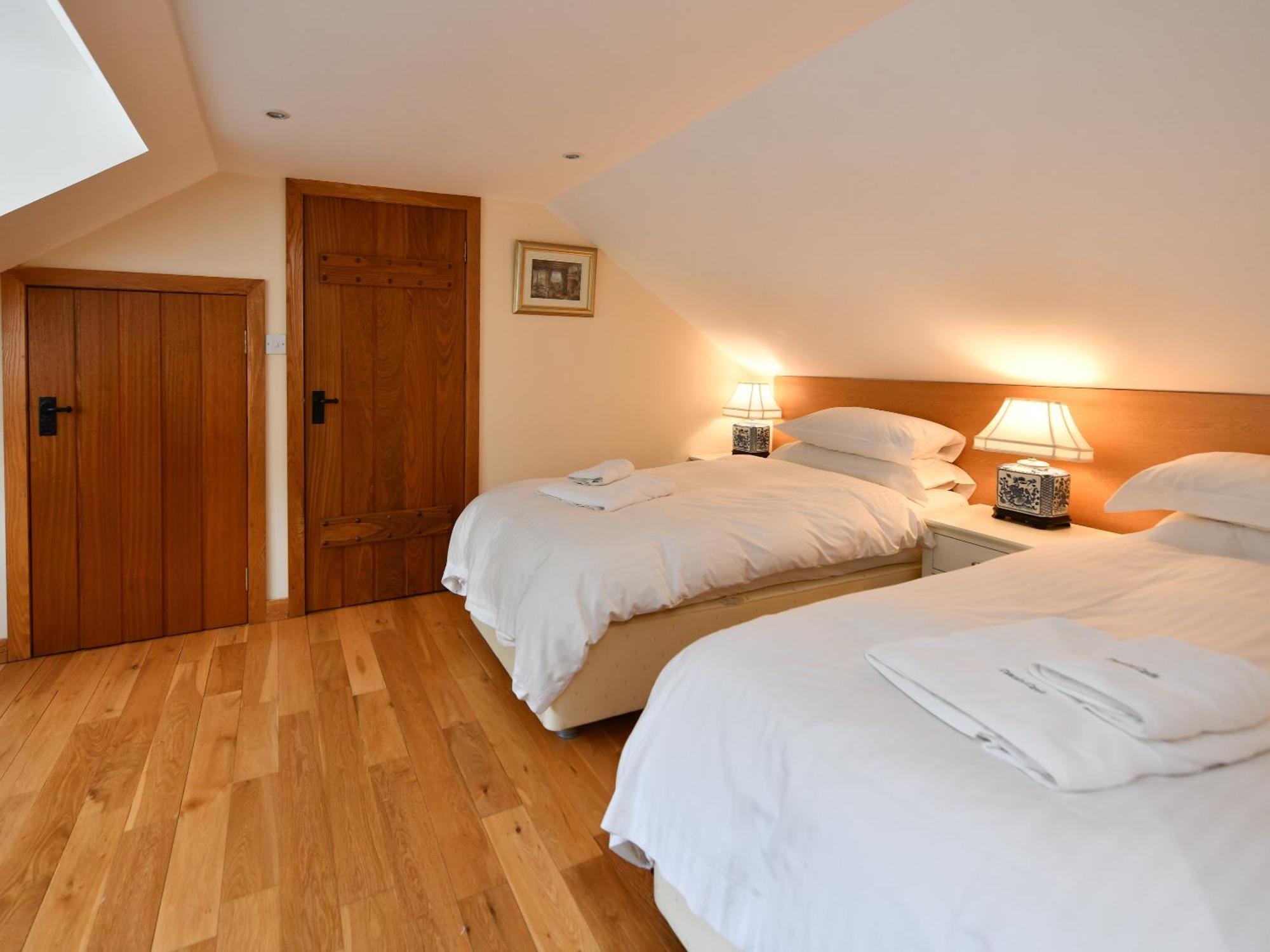Cloncaird Castle Estate Cottages Maybole Camera foto