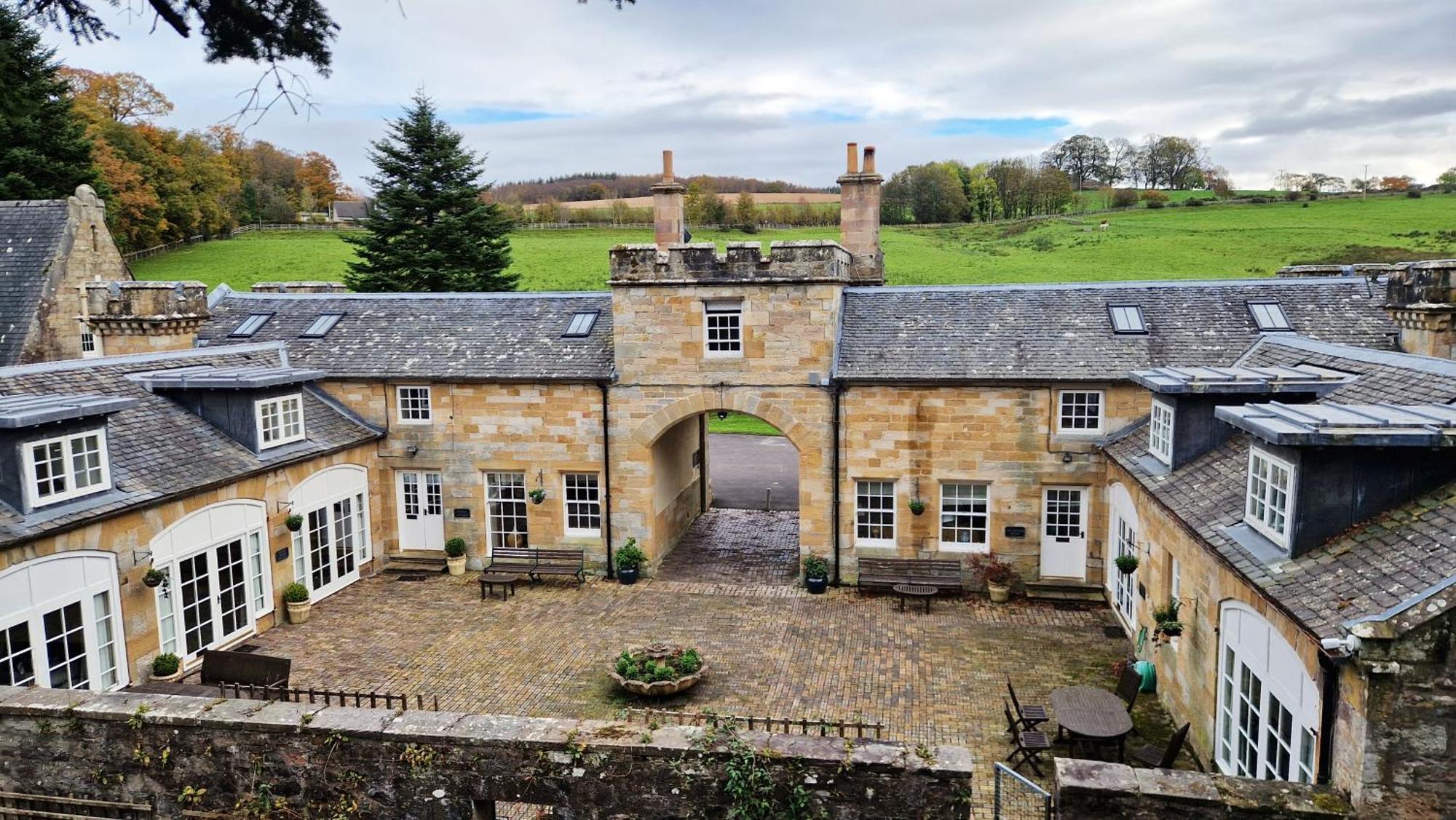 Cloncaird Castle Estate Cottages Maybole Esterno foto