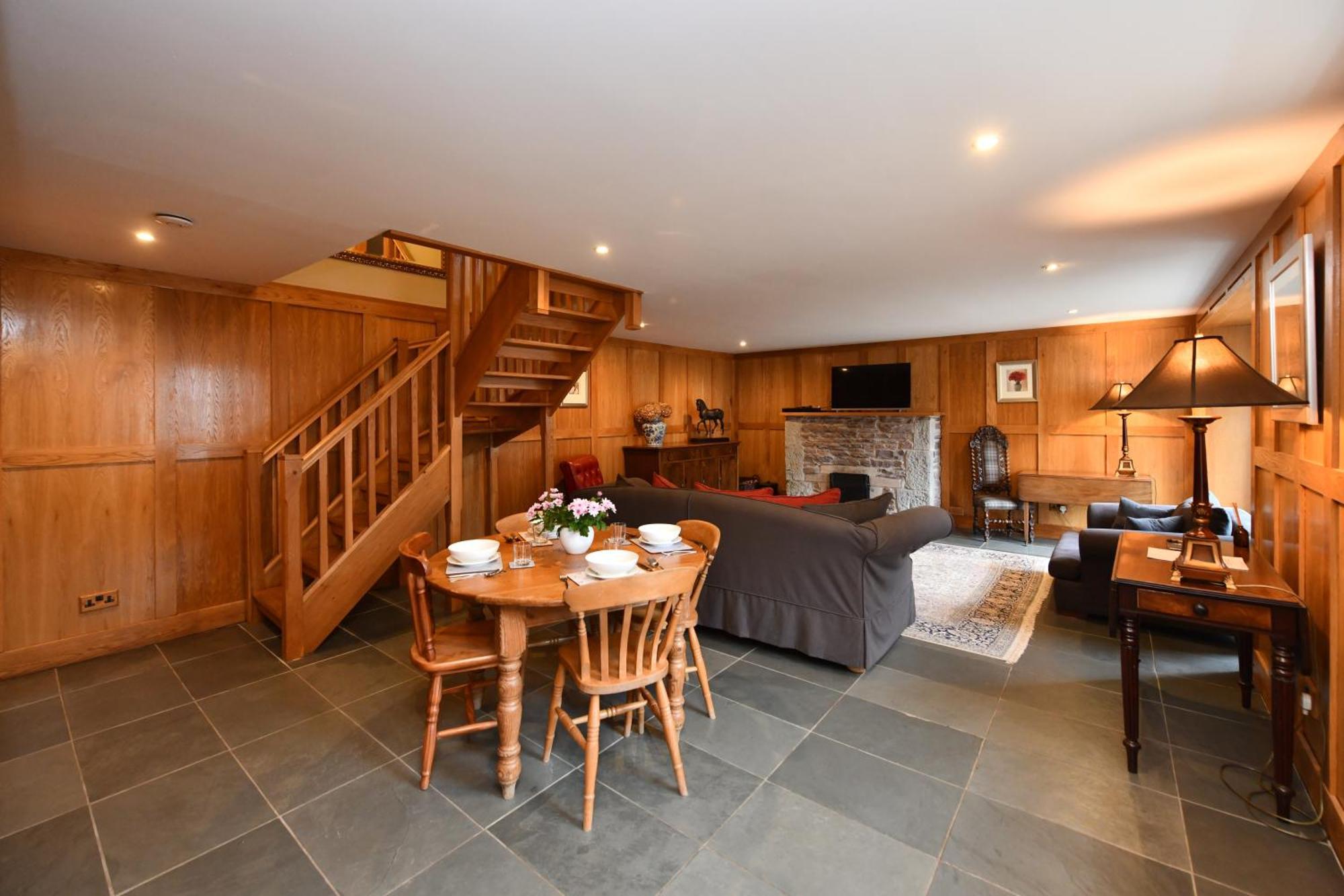 Cloncaird Castle Estate Cottages Maybole Esterno foto