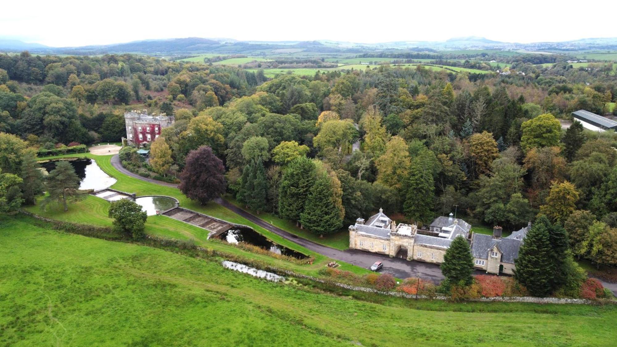 Cloncaird Castle Estate Cottages Maybole Esterno foto